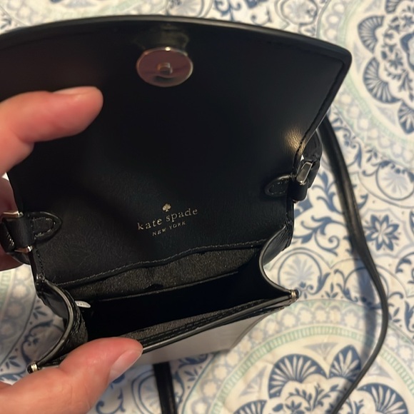 Kate Spade Maddison North South Flap Phone Crossbody - Picture 4 of 4